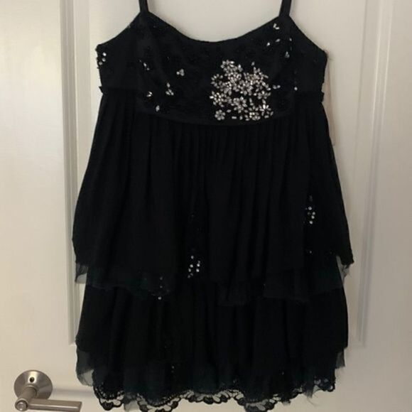 Alice and Olivia Black Mini Dress w lace and beads - Picture 4 of 10